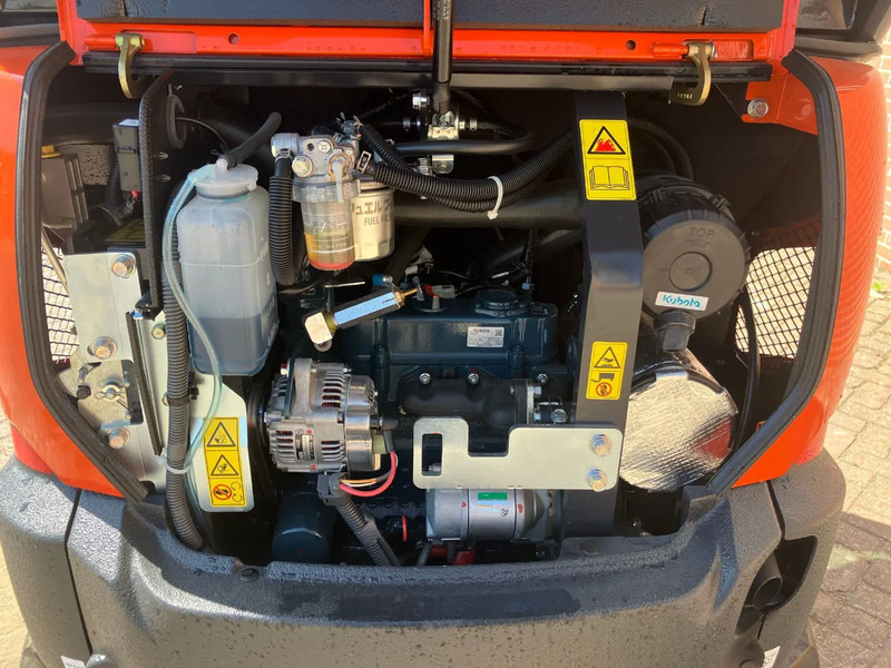 Escavadora de rastos Kubota KX019 4: foto 6 Escavadora de rastos Kubota KX019 4: foto 6