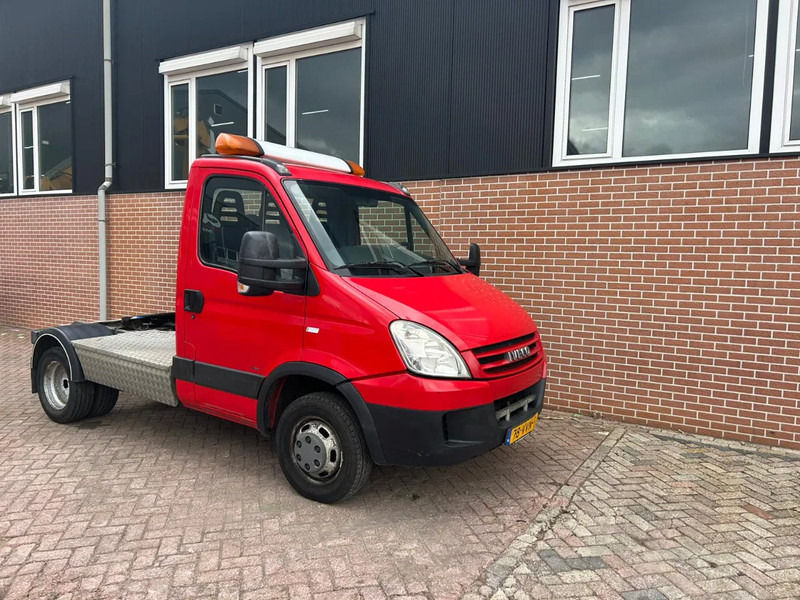 Iveco Daily 40 C18 - Tractor: foto 2 Iveco Daily 40 C18 - Tractor: foto 2