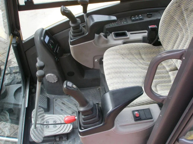 Mini escavadeira Volvo EC35D: foto 8