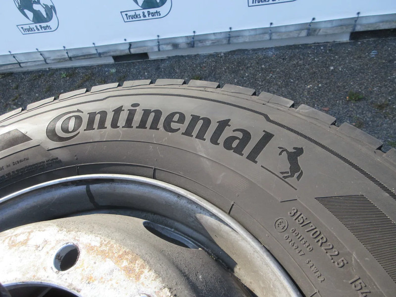 Continental 315/70R 22.5 CONTINENTAL BANDEN 4 STUKS MET STAAL WIEL - Pneu por Camião: foto 5 Continental 315/70R 22.5 CONTINENTAL BANDEN 4 STUKS MET STAAL WIEL - Pneu por Camião: foto 5