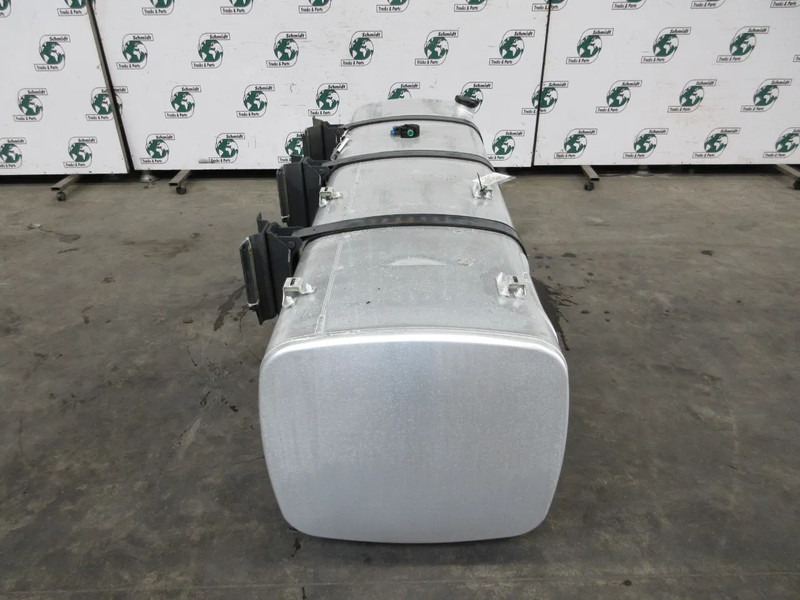 DAF 1944800 DIESELTANK DAF XF CF 480 EURO 6 845 LITER MODEL 2020 - Tanque de combustível por Camião: foto 4 DAF 1944800 DIESELTANK DAF XF CF 480 EURO 6 845 LITER MODEL 2020 - Tanque de combustível por Camião: foto 4