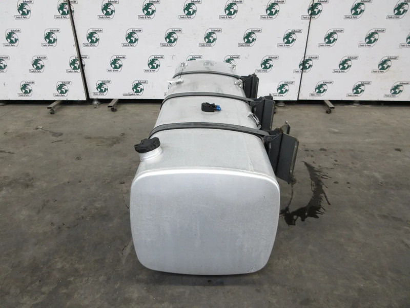 DAF 1944800 DIESELTANK DAF XF CF 480 EURO 6 845 LITER MODEL 2020 - Tanque de combustível por Camião: foto 2 DAF 1944800 DIESELTANK DAF XF CF 480 EURO 6 845 LITER MODEL 2020 - Tanque de combustível por Camião: foto 2