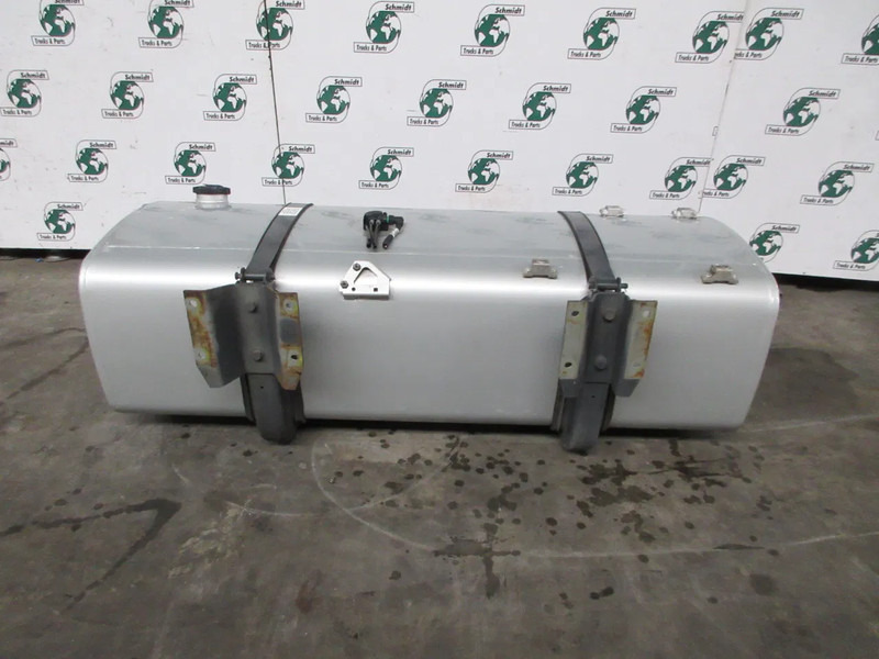 DAF 1945569 DIELESTANK 690 LITER DAF XF CF EURO 6 - Tanque de combustível por Camião: foto 3 DAF 1945569 DIELESTANK 690 LITER DAF XF CF EURO 6 - Tanque de combustível por Camião: foto 3