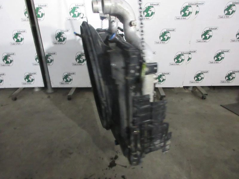 DAF 2131856 // 1909457 // 2015914 KOELER PAKKET DAF CF 450 EURO 6 2020 - Radiador por Camião: foto 4 DAF 2131856 // 1909457 // 2015914 KOELER PAKKET DAF CF 450 EURO 6 2020 - Radiador por Camião: foto 4