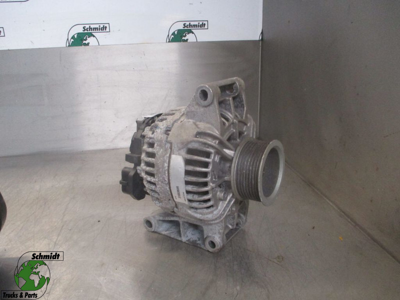 DAF 2165383 DYNAMO CF XF EURO 6 - Alternador por Camião: foto 1 DAF 2165383 DYNAMO CF XF EURO 6 - Alternador por Camião: foto 1
