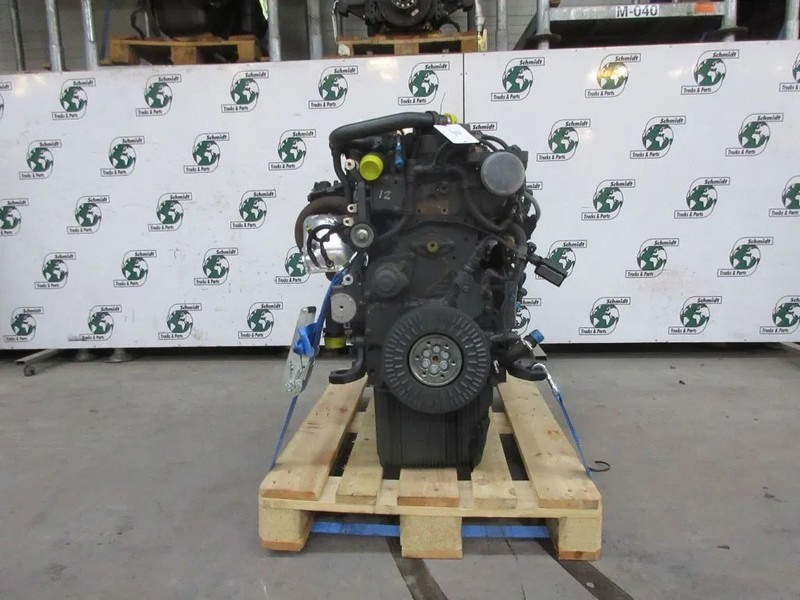 DAF 22452742/// 1715909//1706295 // PX-7 217 K2 DAF LF 290 - Motor por Camião: foto 2 DAF 22452742/// 1715909//1706295 // PX-7 217 K2 DAF LF 290 - Motor por Camião: foto 2