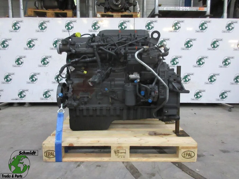 DAF 22452742/// 1715909//1706295 // PX-7 217 K2 DAF LF 290 - Motor por Camião: foto 1 DAF 22452742/// 1715909//1706295 // PX-7 217 K2 DAF LF 290 - Motor por Camião: foto 1