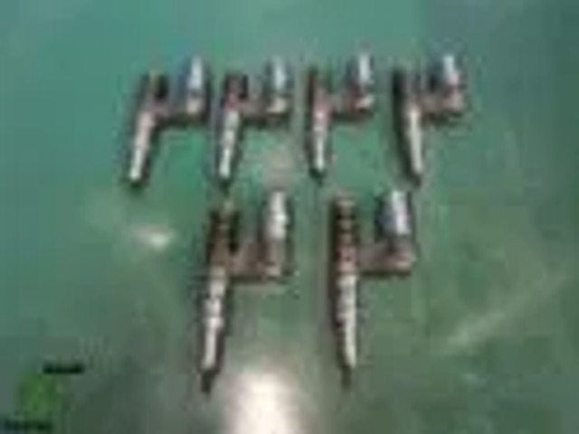 Iveco 504100287 // BOSCH NR. 0414 700 006 CUSOR 8 MOTOR INJECTORS EURO 5 - Filtro de combustível por Camião: foto 3 Iveco 504100287 // BOSCH NR. 0414 700 006 CUSOR 8 MOTOR INJECTORS EURO 5 - Filtro de combustível por Camião: foto 3