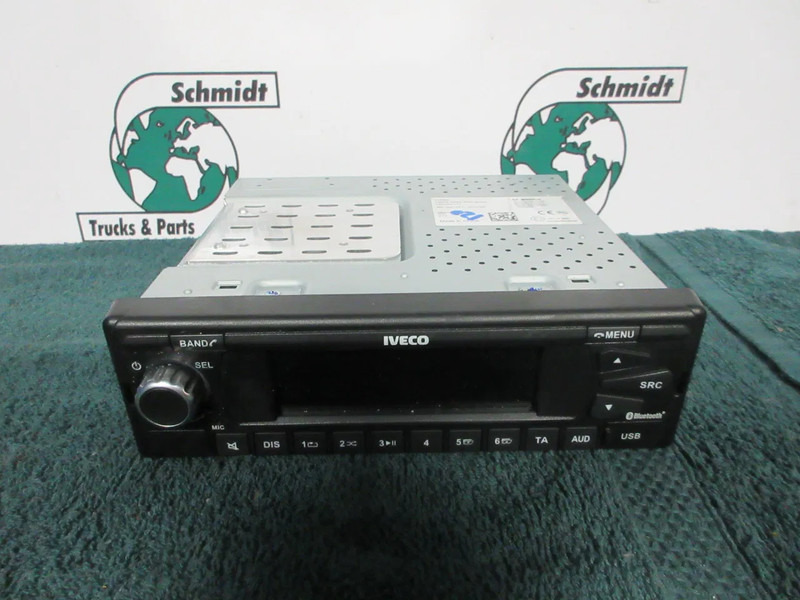 Iveco 5802566421 RADIO IVECO S WAY EURO 6 - Sistema elétrico por Camião: foto 3 Iveco 5802566421 RADIO IVECO S WAY EURO 6 - Sistema elétrico por Camião: foto 3