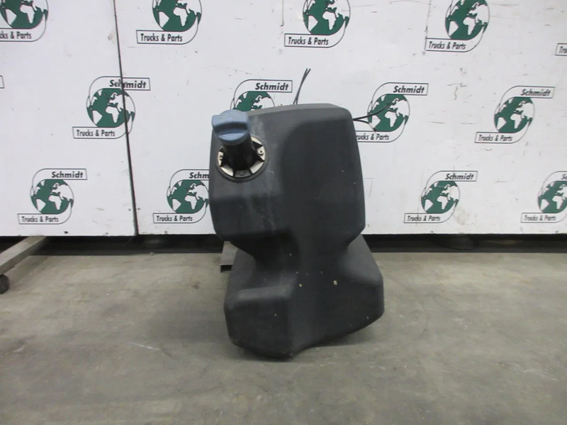 MAN 81.15402-5049 AD BLUE TANK MAN TGX 18.420 EURO 6 - Tanque de combustível por Camião: foto 2 MAN 81.15402-5049 AD BLUE TANK MAN TGX 18.420 EURO 6 - Tanque de combustível por Camião: foto 2