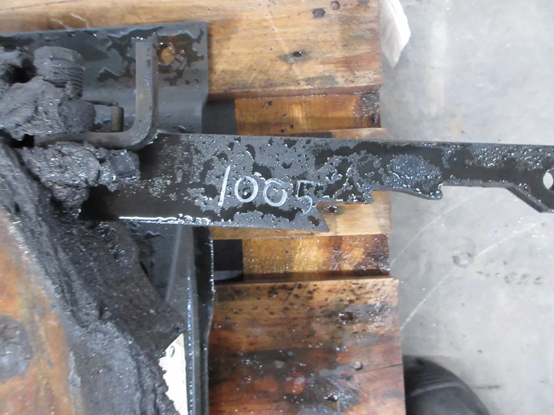 MAN 81.42710-6302 // JSK 37C-150-1Z9 // 81.42715-0037 81.42710-6302 // JSK 37C-150-1Z9 // 81.42715-0037 MAN 18.430 TGS 2023 - Quinta-roda por Camião: foto 4 MAN 81.42710-6302 // JSK 37C-150-1Z9 // 81.42715-0037 81.42710-6302 // JSK 37C-150-1Z9 // 81.42715-0037 MAN 18.430 TGS 2023 - Quinta-roda por Camião: foto 4