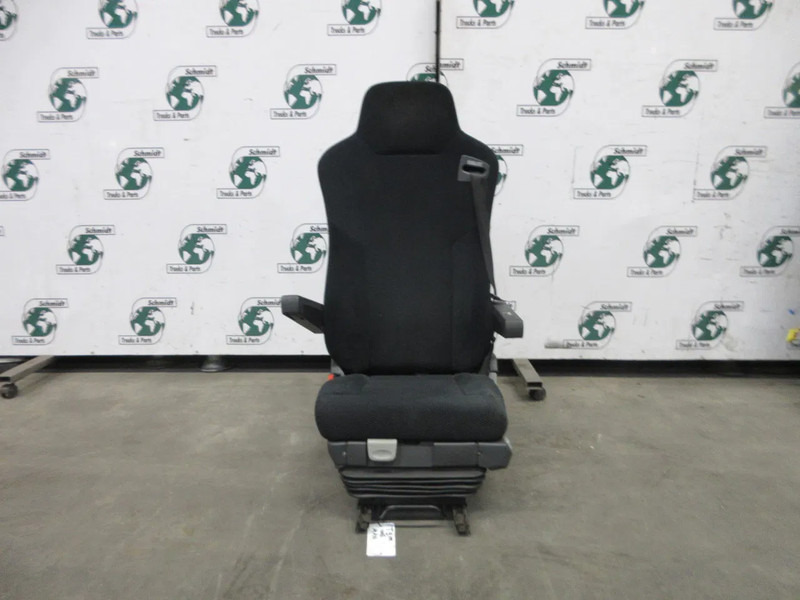 MAN 81.62307-6476 // 81.62307-6326 // STOELEN SET MAN TGM EURO 6 - Banco por Camião: foto 2 MAN 81.62307-6476 // 81.62307-6326 // STOELEN SET MAN TGM EURO 6 - Banco por Camião: foto 2