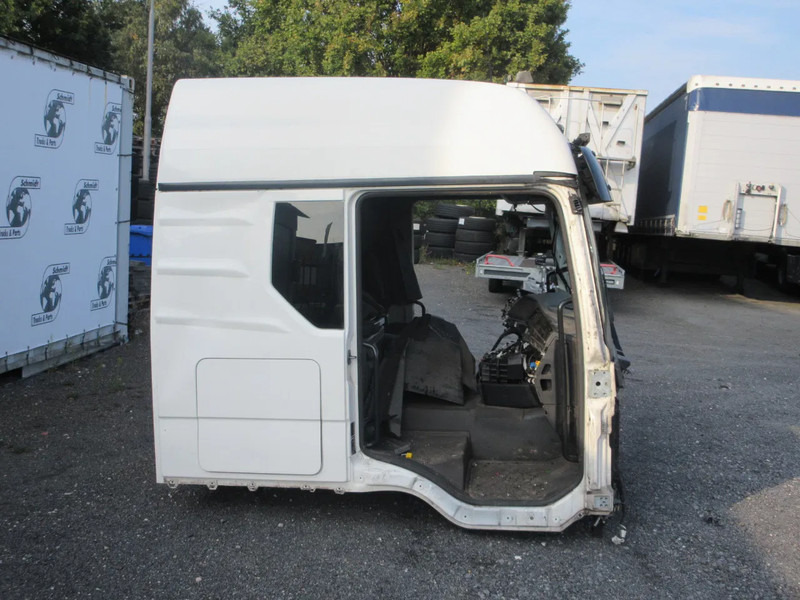 MAN MAN 18.430 TGS NIEUWETYPE MODEL 2023 IS VOOR PART DONER - Cabine e interior por Camião: foto 2 MAN MAN 18.430 TGS NIEUWETYPE MODEL 2023 IS VOOR PART DONER - Cabine e interior por Camião: foto 2