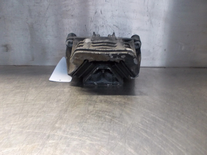 MAN TGX 81.96210-0674 MOTORSTEUN ACHTER EURO 6 - Motor e peças por Camião: foto 2 MAN TGX 81.96210-0674 MOTORSTEUN ACHTER EURO 6 - Motor e peças por Camião: foto 2