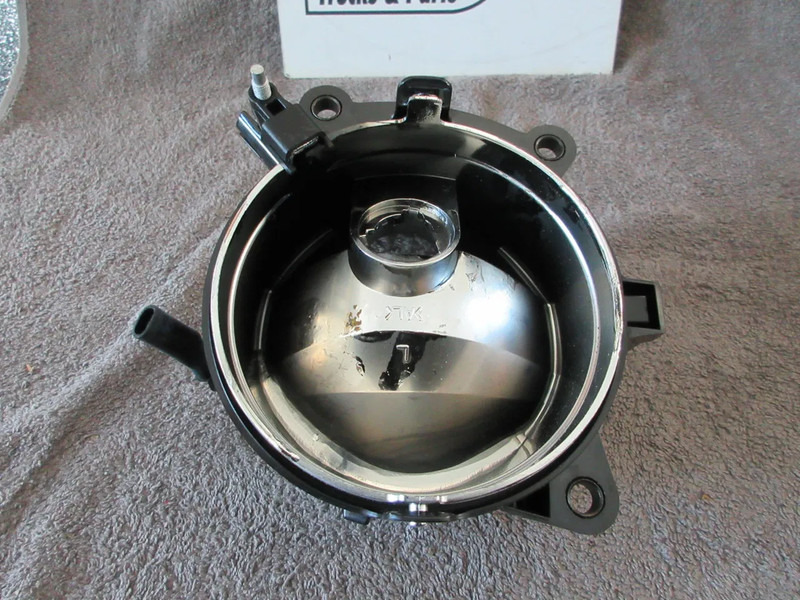 Mercedes-Benz A 960 820 04 56 // A 960 820 05 56 R+L MISTLAMP NIEUWE ACTROS MP4 - Farol nevoeiro por Camião: foto 3 Mercedes-Benz A 960 820 04 56 // A 960 820 05 56 R+L MISTLAMP NIEUWE ACTROS MP4 - Farol nevoeiro por Camião: foto 3