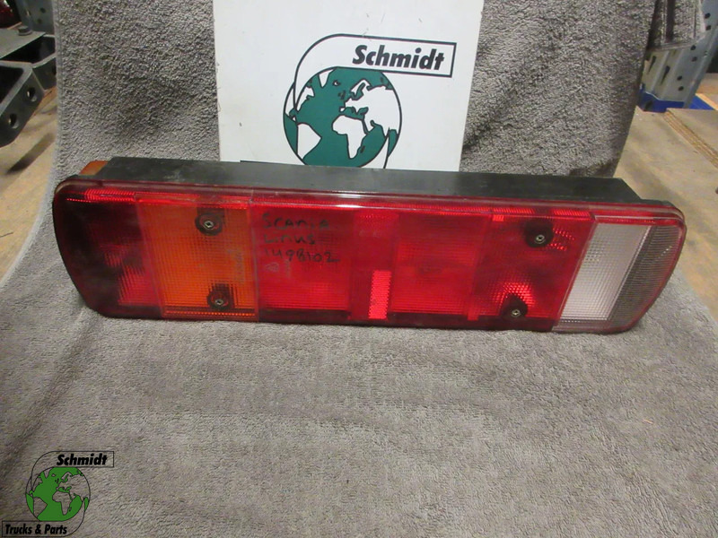 Scania 1498102 ACHTERLAMP SCANIA R SERIE MODEL EURO 5 - Farol traseiros por Camião: foto 1 Scania 1498102 ACHTERLAMP SCANIA R SERIE MODEL EURO 5 - Farol traseiros por Camião: foto 1