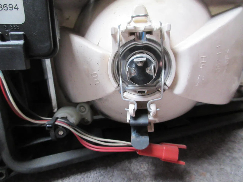 Scania 1732509 KOPLAMP SCANIA R420 EURO 5 LINKS - Farol dianteira por Camião: foto 4 Scania 1732509 KOPLAMP SCANIA R420 EURO 5 LINKS - Farol dianteira por Camião: foto 4