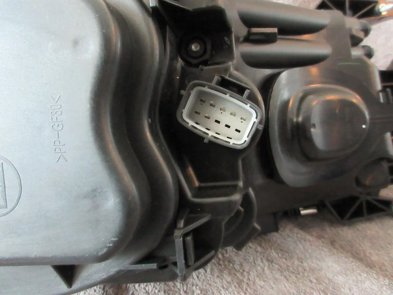 Scania 2416136 KOPLAMP LINKS SCANIA R 450 EURO 6 NIEUWE !!! - Farol dianteira por Camião: foto 4 Scania 2416136 KOPLAMP LINKS SCANIA R 450 EURO 6 NIEUWE !!! - Farol dianteira por Camião: foto 4