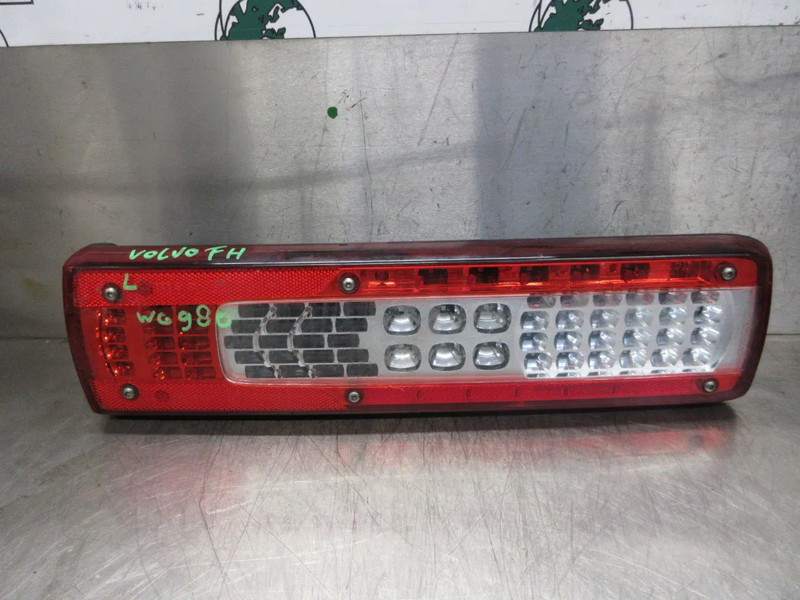 Volvo 84195505 ACHTERLAMP VOLVO FH500 LINKS EURO 6 MODEL 2020 - Farol traseiros por Camião: foto 4 Volvo 84195505 ACHTERLAMP VOLVO FH500 LINKS EURO 6 MODEL 2020 - Farol traseiros por Camião: foto 4