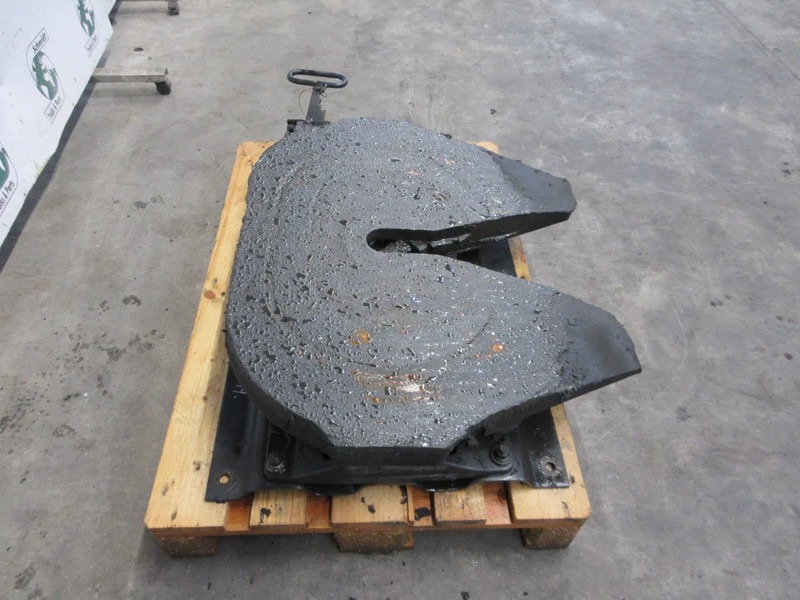 Jost G50-X 37C D 152 U 20 G50-X 37C D 152 U 20 MAN 18.460 EURO 6 MODEL 2020 - Quinta-roda por Camião: foto 2 Jost G50-X 37C D 152 U 20 G50-X 37C D 152 U 20 MAN 18.460 EURO 6 MODEL 2020 - Quinta-roda por Camião: foto 2