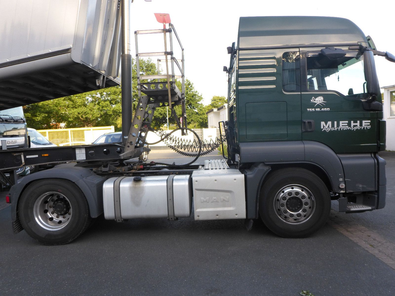 MAN 18.460 Top-Zustand + 1. Hd.+ Kipphydraulik - Tractor: foto 2 MAN 18.460 Top-Zustand + 1. Hd.+ Kipphydraulik - Tractor: foto 2