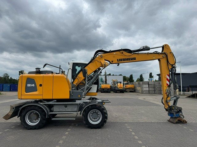 Liebherr A914 Rototilt - Escavadeira de rodas: foto 4 Liebherr A914 Rototilt - Escavadeira de rodas: foto 4