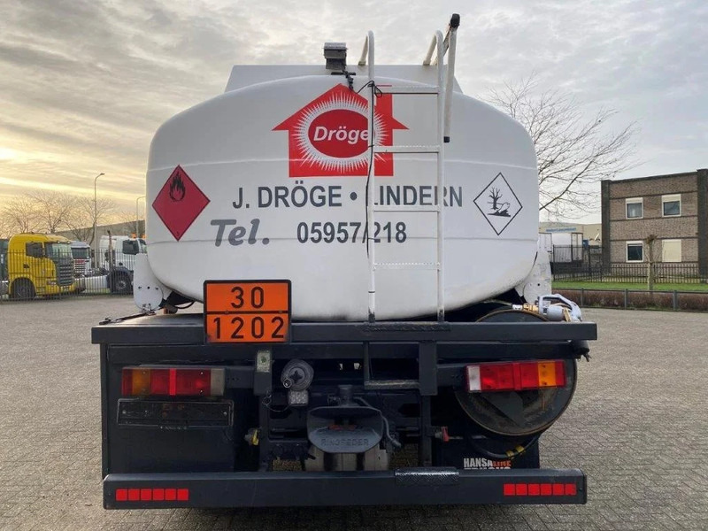 DAF 65CF-240 / FULL STEEL / POMP / 3 COMPARTIMENTS / 8350 LITER / ONLY:25969 KM / EURO-2 / MANUAL / GOOD CONDITION - Caminhão tanque: foto 4 DAF 65CF-240 / FULL STEEL / POMP / 3 COMPARTIMENTS / 8350 LITER / ONLY:25969 KM / EURO-2 / MANUAL / GOOD CONDITION - Caminhão tanque: foto 4