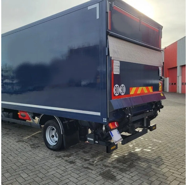DAF LF 210 / ENGINE RUNNING / ONLY:120371 KM / PLATFORM:1000 KG / LWDS / AIRCO / AUTOMATIC / EURO-6 / 2022 - Camião furgão: foto 4 DAF LF 210 / ENGINE RUNNING / ONLY:120371 KM / PLATFORM:1000 KG / LWDS / AIRCO / AUTOMATIC / EURO-6 / 2022 - Camião furgão: foto 4