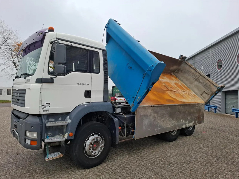 MAN TGA 26.310 / 6X4 / 2XBIG AXLE / 2SIDE TIPPER / ONLY:545423 KM / TUV:06-05-2026 / FULL-STEEL / AIRCO / MANUAL / EURO-4 / 2005 - Camião basculante: foto 2 MAN TGA 26.310 / 6X4 / 2XBIG AXLE / 2SIDE TIPPER / ONLY:545423 KM / TUV:06-05-2026 / FULL-STEEL / AIRCO / MANUAL / EURO-4 / 2005 - Camião basculante: foto 2