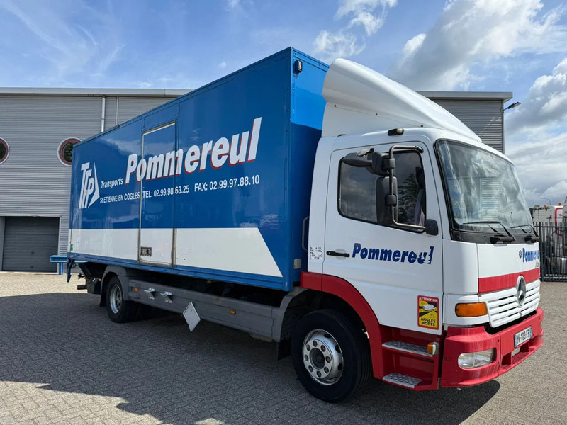 Mercedes-Benz Atego 1217 / ONLY:634742 KM / PLATFORM 1500 KG / OLD TACHO / GOOD CONDITION / MANUAL / 2000 - Camião furgão: foto 2 Mercedes-Benz Atego 1217 / ONLY:634742 KM / PLATFORM 1500 KG / OLD TACHO / GOOD CONDITION / MANUAL / 2000 - Camião furgão: foto 2