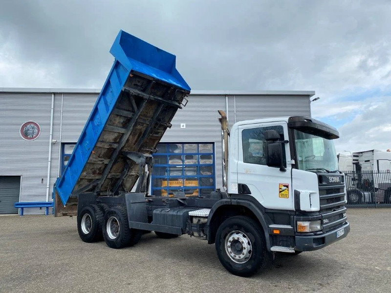 Scania 114-340 / 6X4 / 2 SIDE TIPPER / BIG AXLE / FULL-STEEL / DRUM BRAKES / MANUAL / 1999 - Camião basculante: foto 5 Scania 114-340 / 6X4 / 2 SIDE TIPPER / BIG AXLE / FULL-STEEL / DRUM BRAKES / MANUAL / 1999 - Camião basculante: foto 5