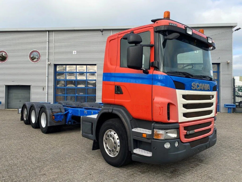 Scania G400 / 8X4 / 9TON FRONT AXLE / PTO / LIFT+LENKACHSE / ALCOA'S / AIRCO / MANUAL / EURO-5 / 2011 - Camião chassi: foto 2 Scania G400 / 8X4 / 9TON FRONT AXLE / PTO / LIFT+LENKACHSE / ALCOA'S / AIRCO / MANUAL / EURO-5 / 2011 - Camião chassi: foto 2