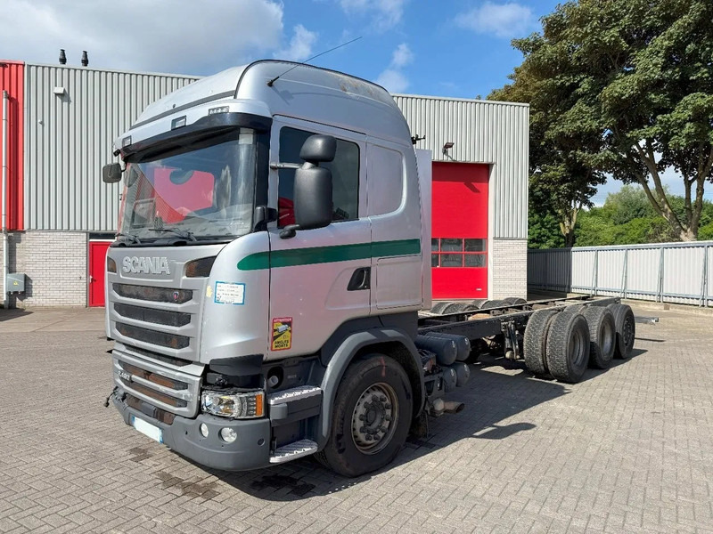 Scania R490 / 8X4 / ENGINE RUNNING / RETARDER / 9 TON FRONT AXLE / LIFT+LENKACHSE / AUTOMATIC / EURO-6 / 2017 - Camião chassi: foto 1 Scania R490 / 8X4 / ENGINE RUNNING / RETARDER / 9 TON FRONT AXLE / LIFT+LENKACHSE / AUTOMATIC / EURO-6 / 2017 - Camião chassi: foto 1