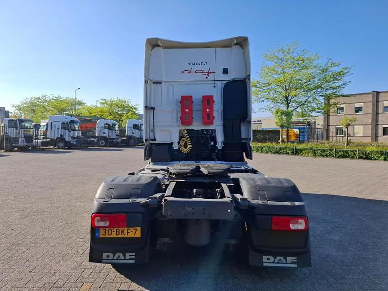 DAF XF106-460 / INTARDER / TUV:28-11-2025 / GVW:50TON / NL TRUCK / ADR / FULL SPOILER / NAVI / FRIDGE / AUTOMATIC / EURO-6 / 2014 - Tractor: foto 4 DAF XF106-460 / INTARDER / TUV:28-11-2025 / GVW:50TON / NL TRUCK / ADR / FULL SPOILER / NAVI / FRIDGE / AUTOMATIC / EURO-6 / 2014 - Tractor: foto 4