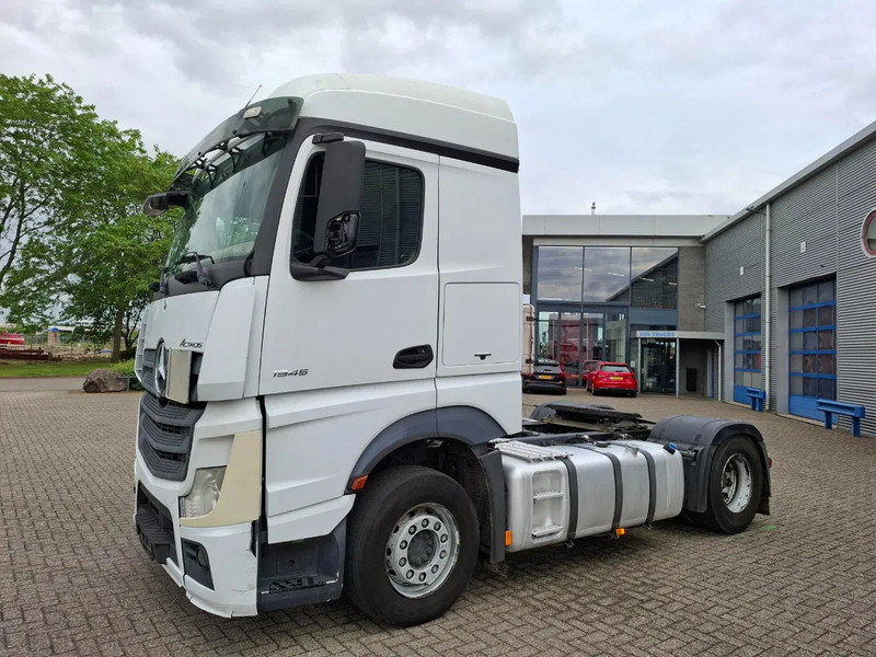Mercedes-Benz Actros 1945 / DOUBLE TANK / ONLY:508736 KM / 2XBED / FRIDGE / AUTOMATIC / EURO-6 / 2015 - Tractor: foto 1 Mercedes-Benz Actros 1945 / DOUBLE TANK / ONLY:508736 KM / 2XBED / FRIDGE / AUTOMATIC / EURO-6 / 2015 - Tractor: foto 1