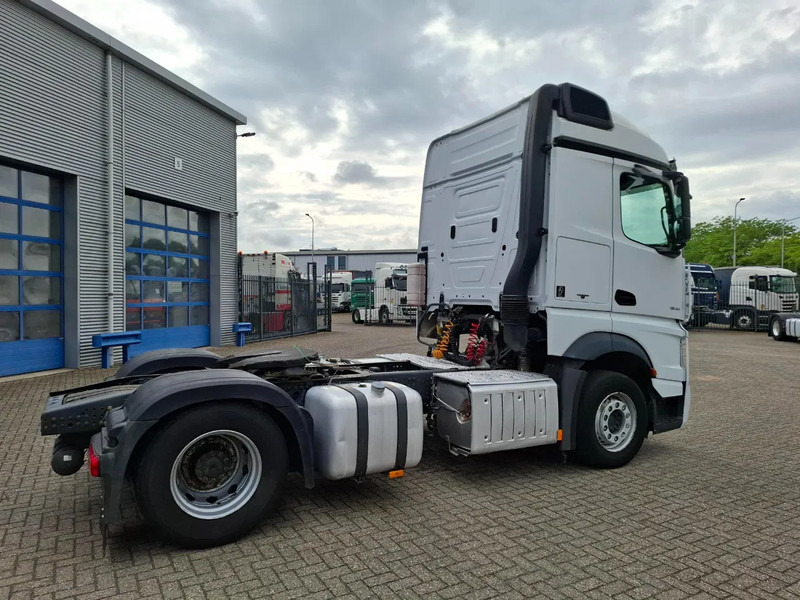Mercedes-Benz Actros 1945 / DOUBLE TANK / ONLY:508736 KM / 2XBED / FRIDGE / AUTOMATIC / EURO-6 / 2015 - Tractor: foto 5 Mercedes-Benz Actros 1945 / DOUBLE TANK / ONLY:508736 KM / 2XBED / FRIDGE / AUTOMATIC / EURO-6 / 2015 - Tractor: foto 5