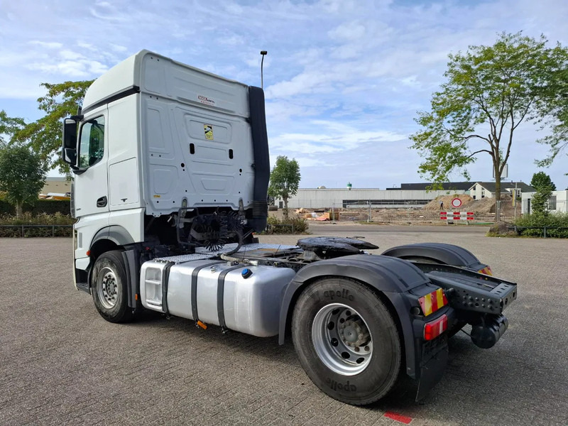 Mercedes-Benz Actros 1945 / HYDRAULICS / LWDS / GEN2 V2 TACHO / 2XBED / FRIDGE / AUTOMATIC / EURO-6 / 2018 - Tractor: foto 3 Mercedes-Benz Actros 1945 / HYDRAULICS / LWDS / GEN2 V2 TACHO / 2XBED / FRIDGE / AUTOMATIC / EURO-6 / 2018 - Tractor: foto 3