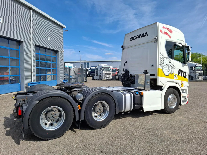 Scania NGS R650 V8 / 6X4 / RETARDER / 2X BIG AXLE / PARKCOOL / DOUBLE TANK / INLINER / FULL-AIR / ALCOA / LEATHER / NAVI / GEN2 V2 / EU - Tractor: foto 5 Scania NGS R650 V8 / 6X4 / RETARDER / 2X BIG AXLE / PARKCOOL / DOUBLE TANK / INLINER / FULL-AIR / ALCOA / LEATHER / NAVI / GEN2 V2 / EU - Tractor: foto 5
