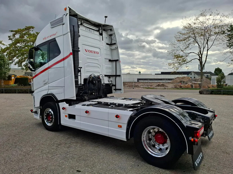 Volvo FH4-460 / CLEAN NL TRUCK / VEB+ / ADR / ACC / LWDS / DAS / DOUBLE TANK / LEATHER / FRIDGE / ALCOA / EURO-6 / 2016 - Tractor: foto 3 Volvo FH4-460 / CLEAN NL TRUCK / VEB+ / ADR / ACC / LWDS / DAS / DOUBLE TANK / LEATHER / FRIDGE / ALCOA / EURO-6 / 2016 - Tractor: foto 3