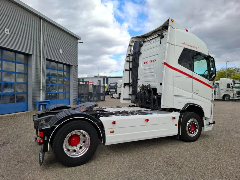 Volvo FH4-460 / CLEAN NL TRUCK / VEB+ / ADR / ACC / LWDS / DAS / DOUBLE TANK / LEATHER / FRIDGE / ALCOA / EURO-6 / 2016 - Tractor: foto 5 Volvo FH4-460 / CLEAN NL TRUCK / VEB+ / ADR / ACC / LWDS / DAS / DOUBLE TANK / LEATHER / FRIDGE / ALCOA / EURO-6 / 2016 - Tractor: foto 5