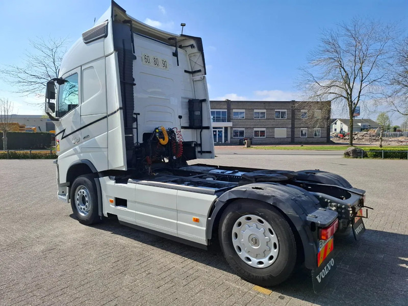 Volvo FH4-460 / VEB+ / DOUBLE TANK / FRIDGE / AUTOMATIC / EURO-6 / 2018 - Tractor: foto 3 Volvo FH4-460 / VEB+ / DOUBLE TANK / FRIDGE / AUTOMATIC / EURO-6 / 2018 - Tractor: foto 3