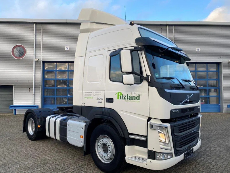 Volvo FM11-370 / GERMAN TRUCK / KB CHASSIS / VEB / ACC / LWDS / DOUBLE TANK / ONLY:763562 KM / AIRCO / AUTOMATIC / EURO-6 / 2018 - Tractor: foto 2 Volvo FM11-370 / GERMAN TRUCK / KB CHASSIS / VEB / ACC / LWDS / DOUBLE TANK / ONLY:763562 KM / AIRCO / AUTOMATIC / EURO-6 / 2018 - Tractor: foto 2