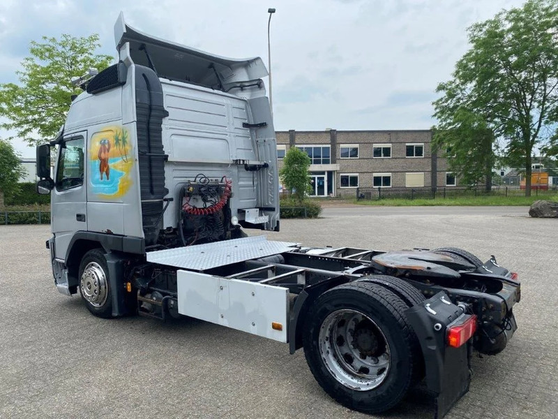 Volvo FM9-300 / MEGA / FULL-AIR / XENON / ONLY:372618KM / MANUAL / EURO-3 / 2004 - Tractor: foto 3 Volvo FM9-300 / MEGA / FULL-AIR / XENON / ONLY:372618KM / MANUAL / EURO-3 / 2004 - Tractor: foto 3