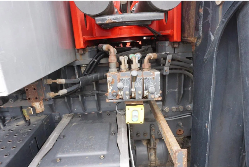 Leasing de Volvo FH16-750 / ENGINE RUNNING / 6x4 / RETARDER / BIG AXLE / VEB+ / PALFINGER FD250 / EURO-6 / 2016 Volvo FH16-750 / ENGINE RUNNING / 6x4 / RETARDER / BIG AXLE / VEB+ / PALFINGER FD250 / EURO-6 / 2016: foto 20