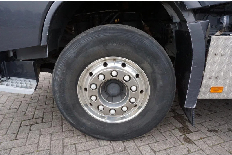 Leasing de Volvo FH16-750 / ENGINE RUNNING / 6x4 / RETARDER / BIG AXLE / VEB+ / PALFINGER FD250 / EURO-6 / 2016 Volvo FH16-750 / ENGINE RUNNING / 6x4 / RETARDER / BIG AXLE / VEB+ / PALFINGER FD250 / EURO-6 / 2016: foto 17