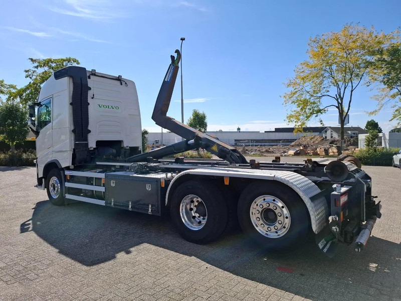 Volvo FH4-500 / VEB+ / HOOK 22 TON / LIFT+LENKACHSE / TUV:02-02-2026 / FULL-AIR / LWDS / NAVI / ALCOA / AUTOMATIC / EURO-6 / 2017 - Camião polibenne: foto 5 Volvo FH4-500 / VEB+ / HOOK 22 TON / LIFT+LENKACHSE / TUV:02-02-2026 / FULL-AIR / LWDS / NAVI / ALCOA / AUTOMATIC / EURO-6 / 2017 - Camião polibenne: foto 5