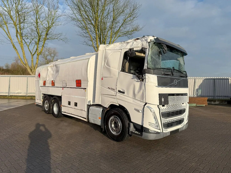 Volvo FH5-500 6X2 / ENGINE RUNNING / LIFT+LENKACHSE / FULL AIR / ADR / EUROTANK / 9-TON FRONT AXLE / EURO-6 / 2022 - Caminhão tanque: foto 2 Volvo FH5-500 6X2 / ENGINE RUNNING / LIFT+LENKACHSE / FULL AIR / ADR / EUROTANK / 9-TON FRONT AXLE / EURO-6 / 2022 - Caminhão tanque: foto 2