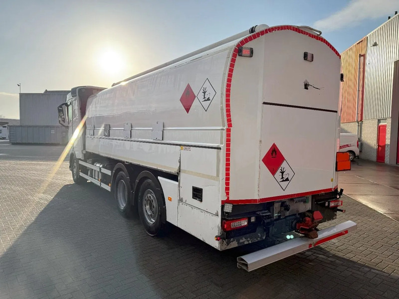 Volvo FH5-500 6X2 / ENGINE RUNNING / LIFT+LENKACHSE / FULL AIR / ADR / EUROTANK / 9-TON FRONT AXLE / EURO-6 / 2022 - Caminhão tanque: foto 3 Volvo FH5-500 6X2 / ENGINE RUNNING / LIFT+LENKACHSE / FULL AIR / ADR / EUROTANK / 9-TON FRONT AXLE / EURO-6 / 2022 - Caminhão tanque: foto 3