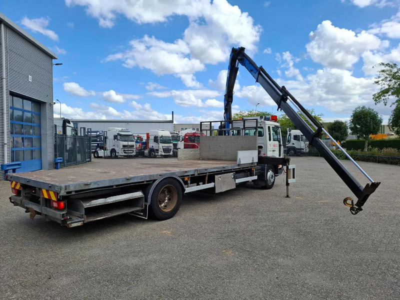 Volvo FL6-220 / HMF 910 / REMOTE / ONLY:493620 KM / AIRCO / FULL-AIR / MANUAL / EURO-3 / 2003 - Camião grua: foto 5 Volvo FL6-220 / HMF 910 / REMOTE / ONLY:493620 KM / AIRCO / FULL-AIR / MANUAL / EURO-3 / 2003 - Camião grua: foto 5