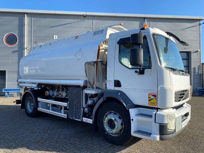 Volvo FL7-290 / 5 COMPARTIMENTS / 13000 LITER TOTAL / PUMP / AUTOMATIC / EURO-5 / 2009 - Caminhão tanque: foto 2 Volvo FL7-290 / 5 COMPARTIMENTS / 13000 LITER TOTAL / PUMP / AUTOMATIC / EURO-5 / 2009 - Caminhão tanque: foto 2
